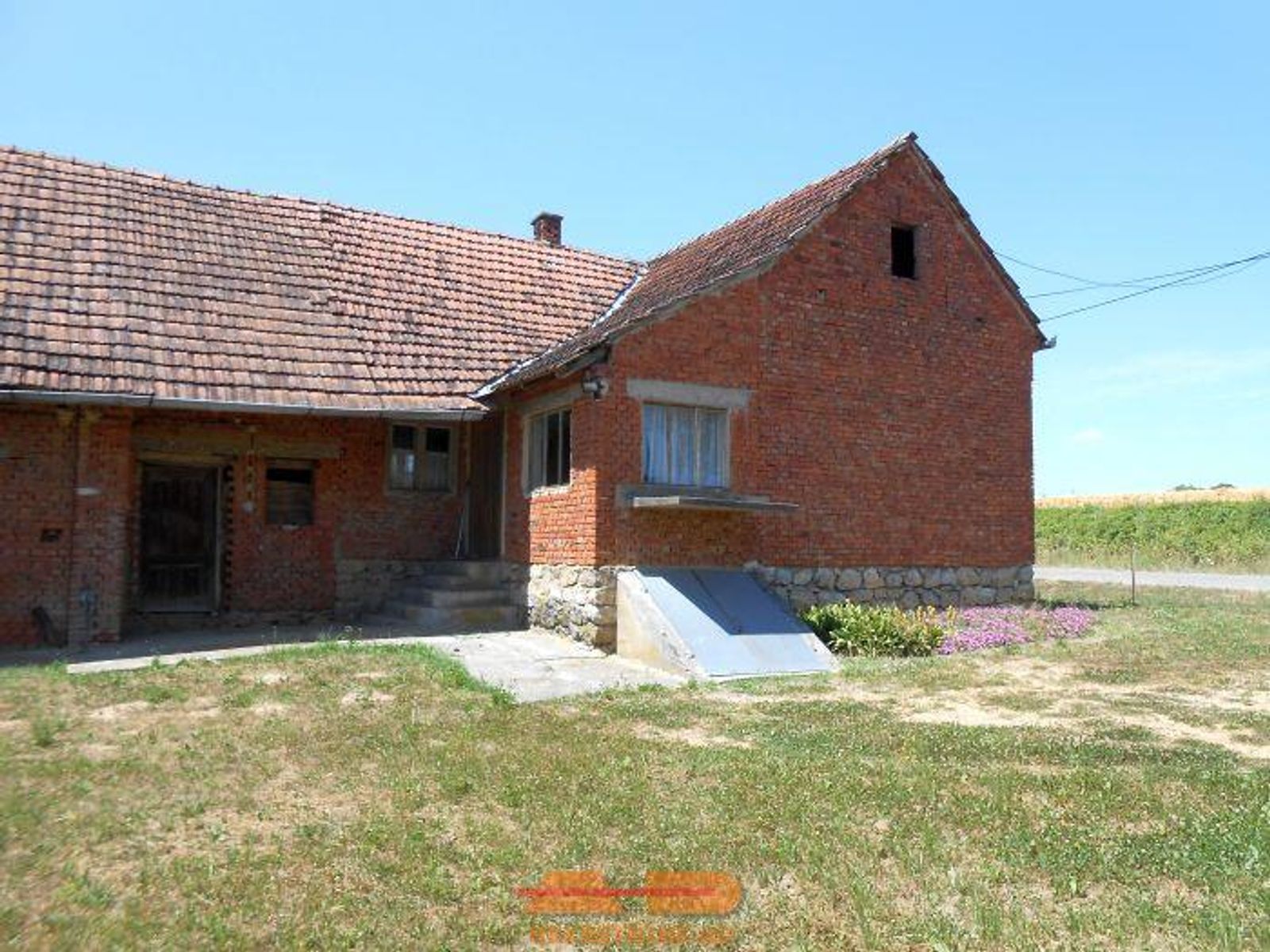 Kuća, pomoćni objektim, zemljište, Ljudevit Selo! — fotografija 12