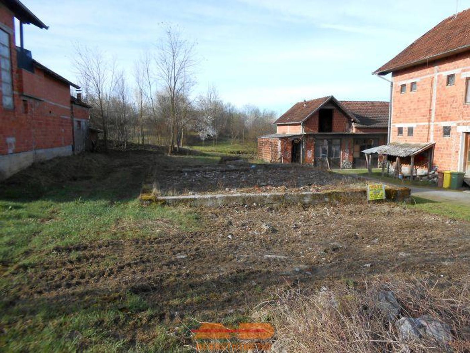 Gradilište, 590 m2, Pakrac, blizina Bolnice! — fotografija 2