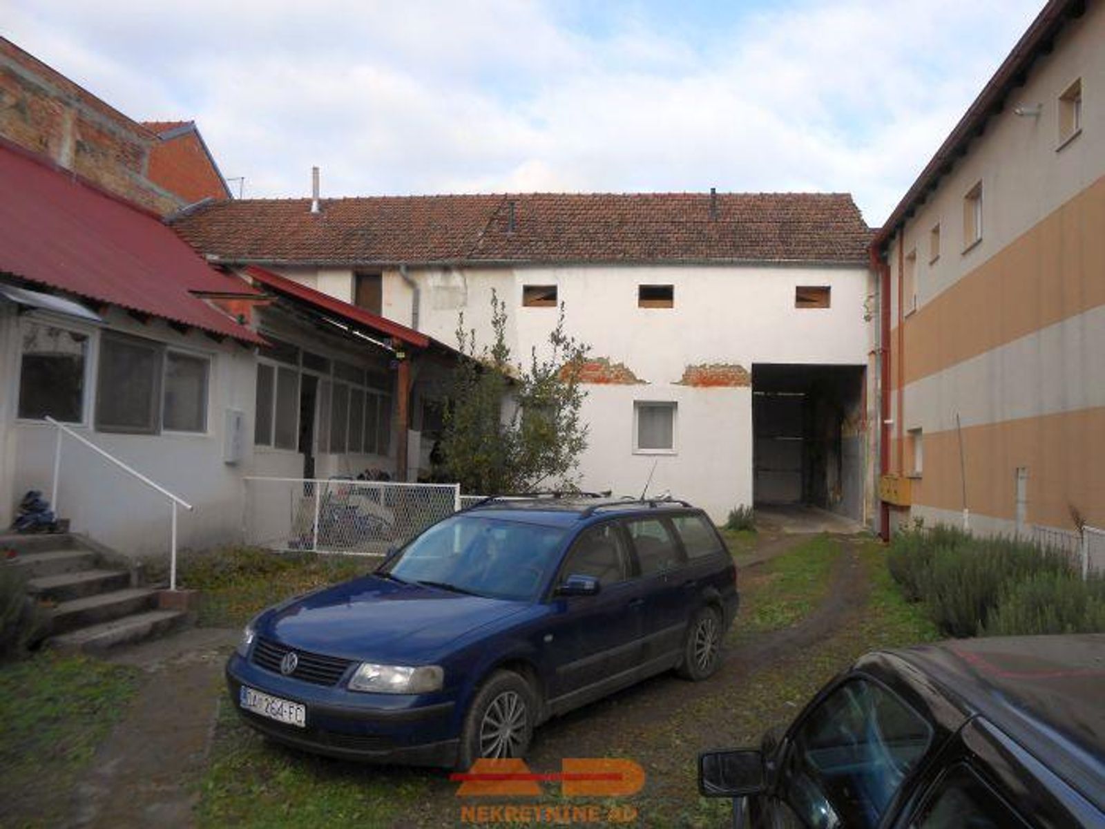 Dvorišni stan u strogom centru Daruvara! — fotografija 3