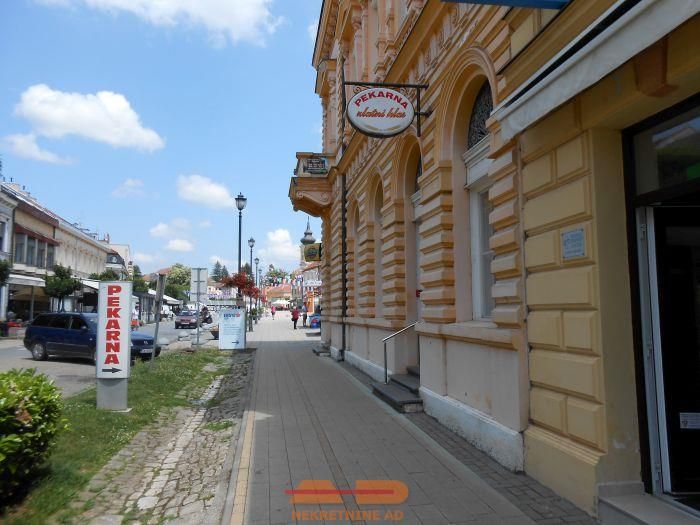 Poslovni prostor u strogom centru Daruvara!