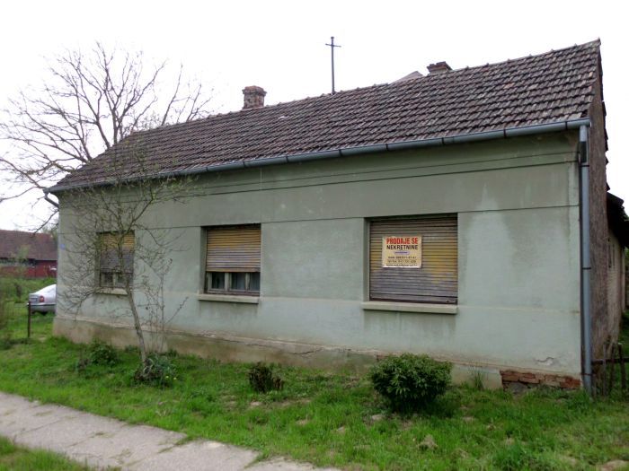 Starija kuća sa objektima, gradilište, V. Zdenci