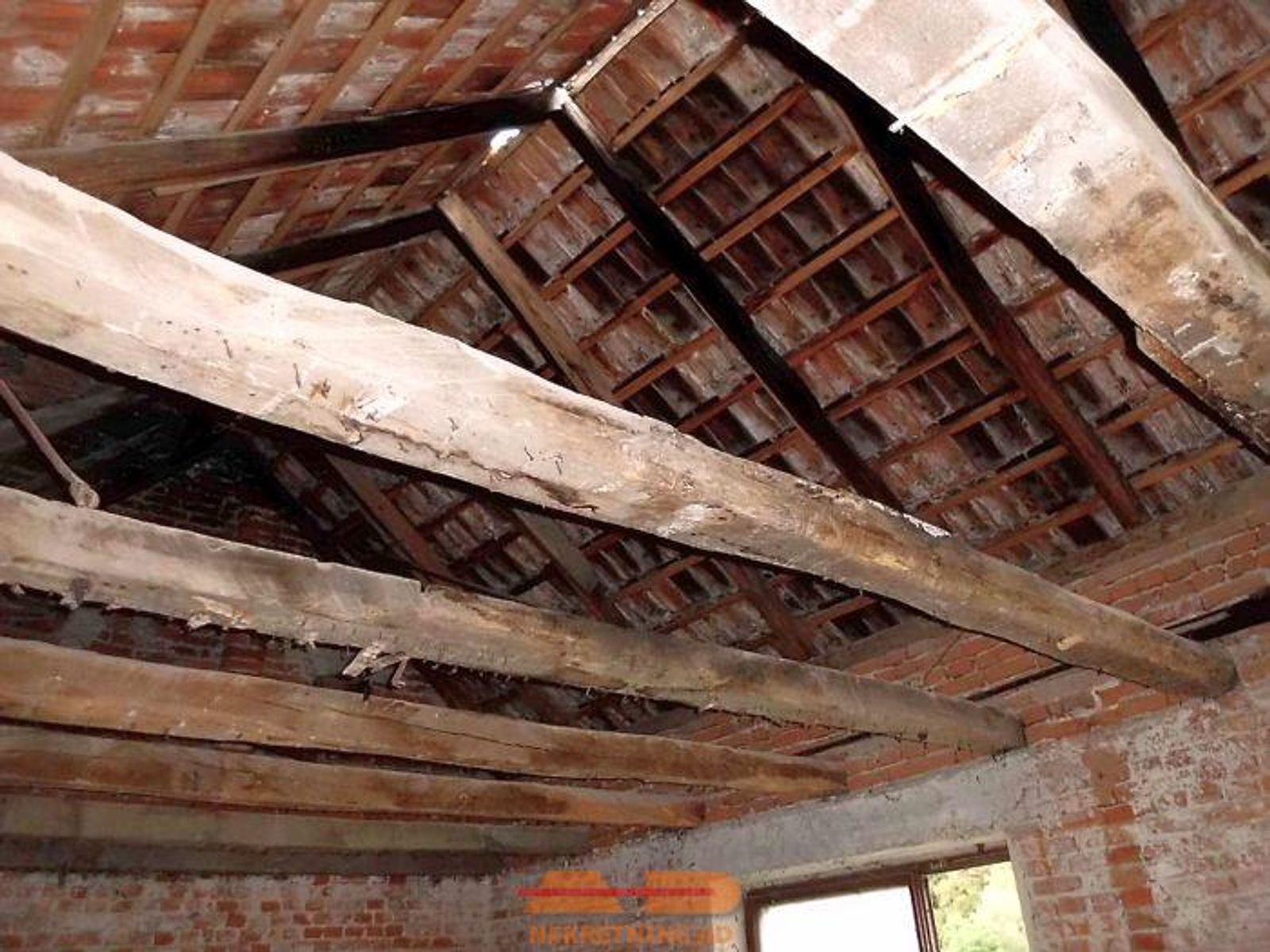 Kuća za adaptaciju u Siraču! — fotografija 10