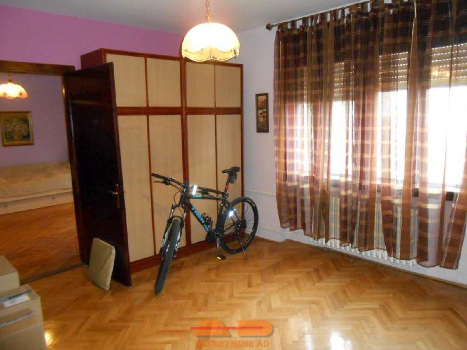 Kuća sa 2 stana u centru Daruvara! — fotografija 15