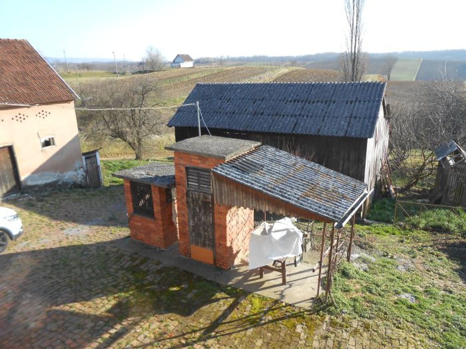 Kuća, objekti, dvor, garaža, centralno! — fotografija 29