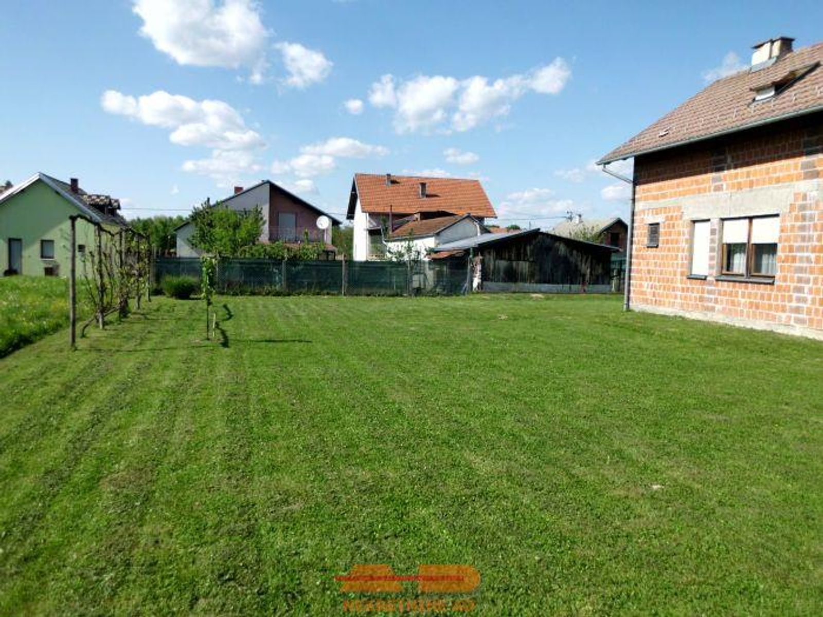 Dvojna kuća u Lipiku, 1 km od Lječilišta! — fotografija 4