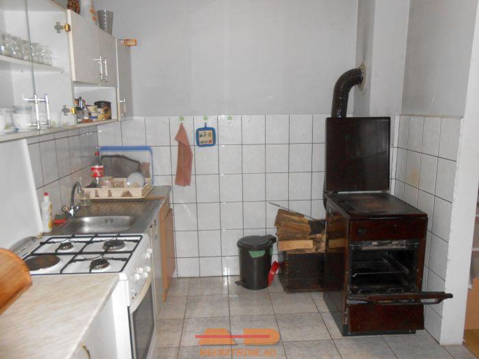 Novija kuća sa objektima i okućnicom, Batinjani! — fotografija 24
