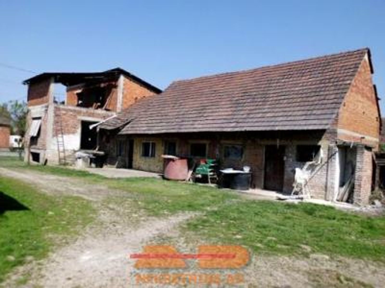 Kuća roh-bau + hala, Veliki Zdenci — fotografija 3