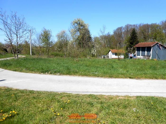 Građevinsko zemljište u Velikom Grđevcu!