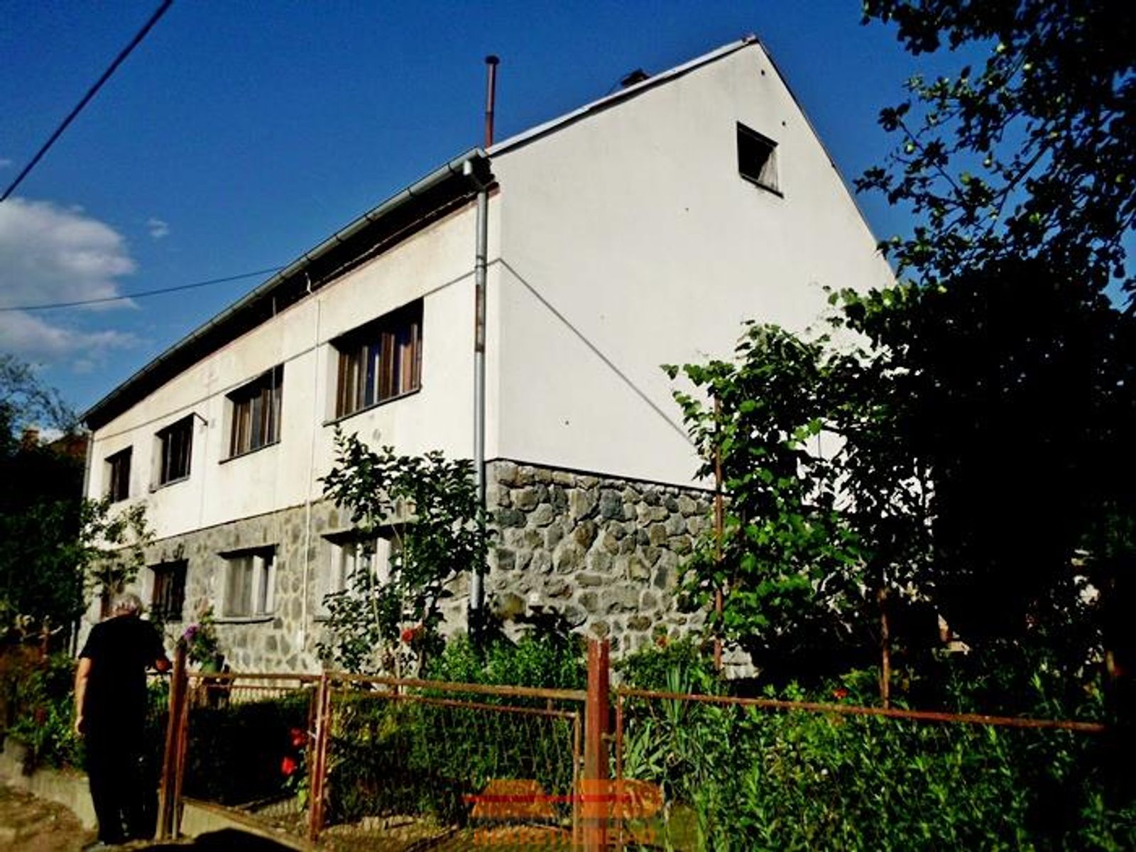 Useljiva kuća, dvor, garaža, Pakrac — fotografija 6