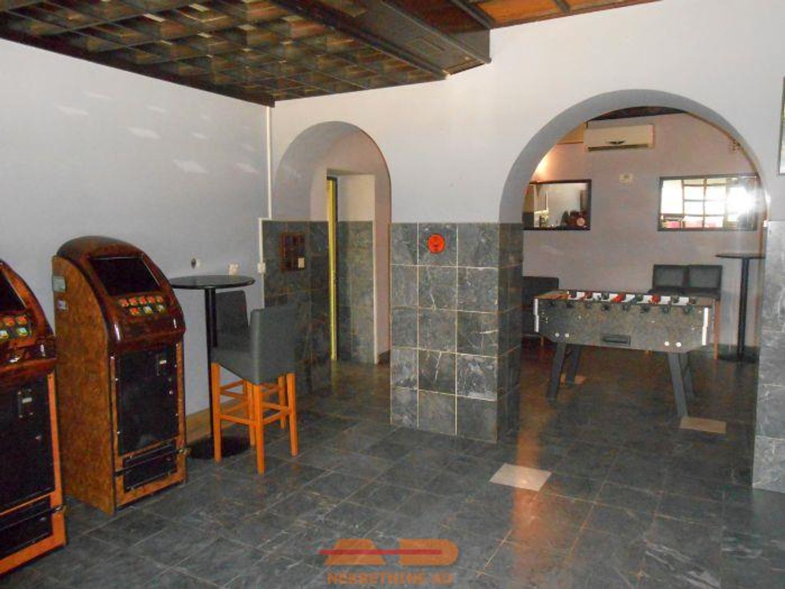 Uhodan, renoviran i opremljen bistro u Siraču! — fotografija 16