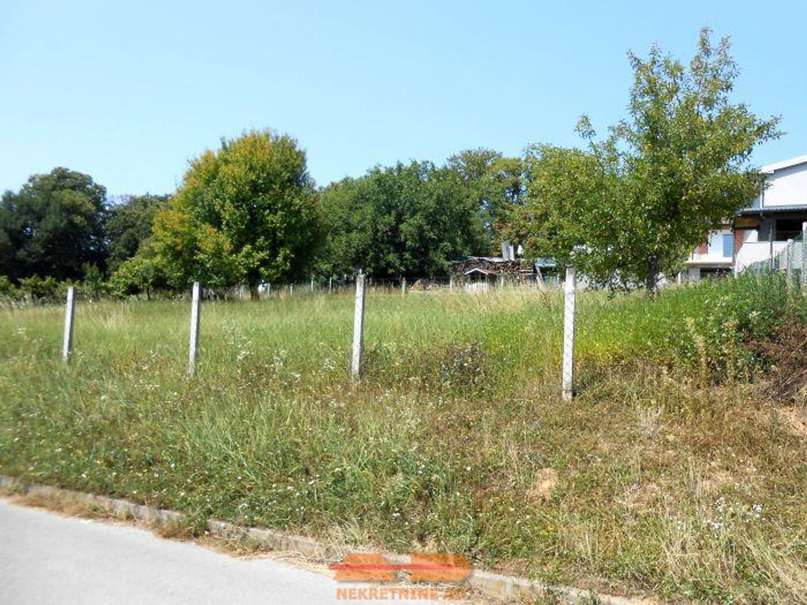 Građ. zemljište sa Građevinskom dozvolom! — fotografija 2