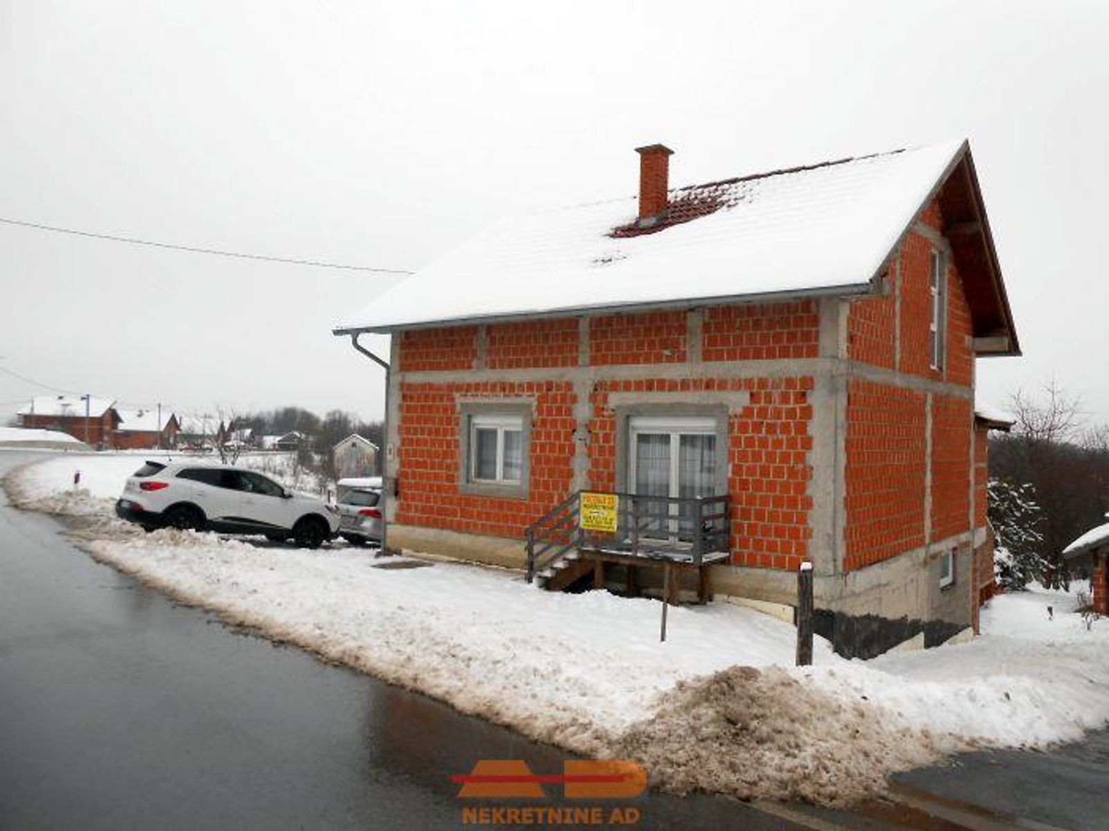 Novija kuća sa okućnicom u Batinjanima! — fotografija 3