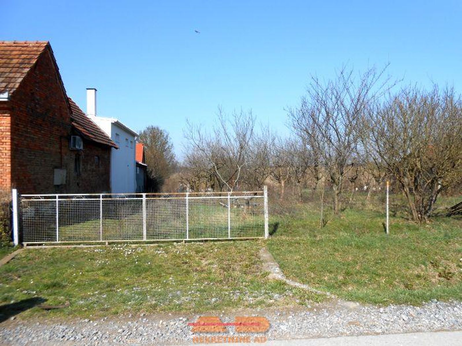 Kuća, gosp. zgrade, zemljište, Tomašica! — fotografija 29