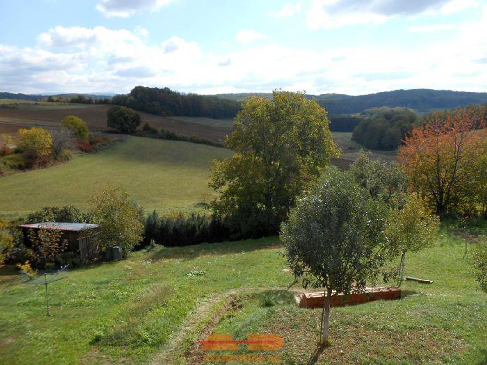 Kuća sa dvorištem, 1.8 km od centra grada! — fotografija 29