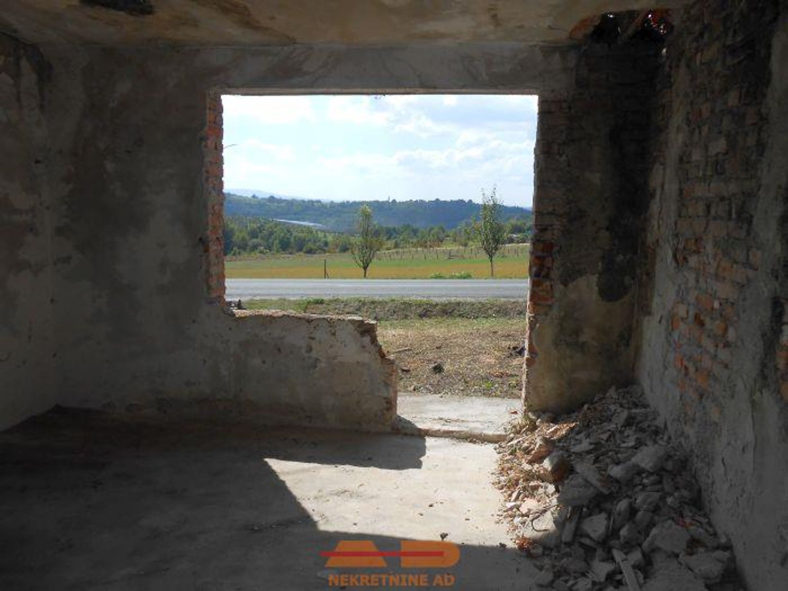 Oštećena kuća sa okućnicom, Batinjani! — fotografija 11