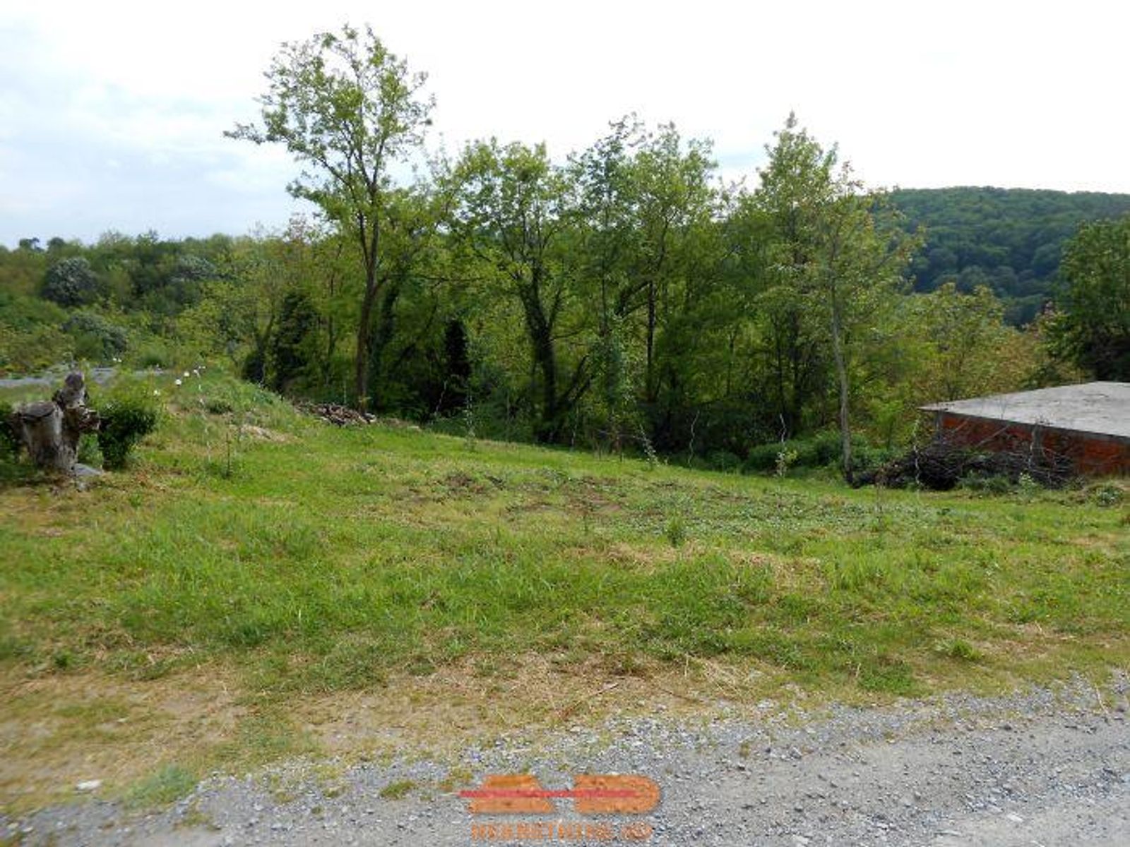 Građevinsko zemljište i okućnica, 899 m2!