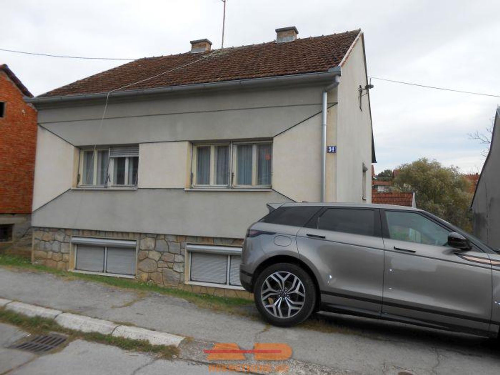 Kuća sa 2 odvojena stana, objekt, dvorište! — fotografija 3