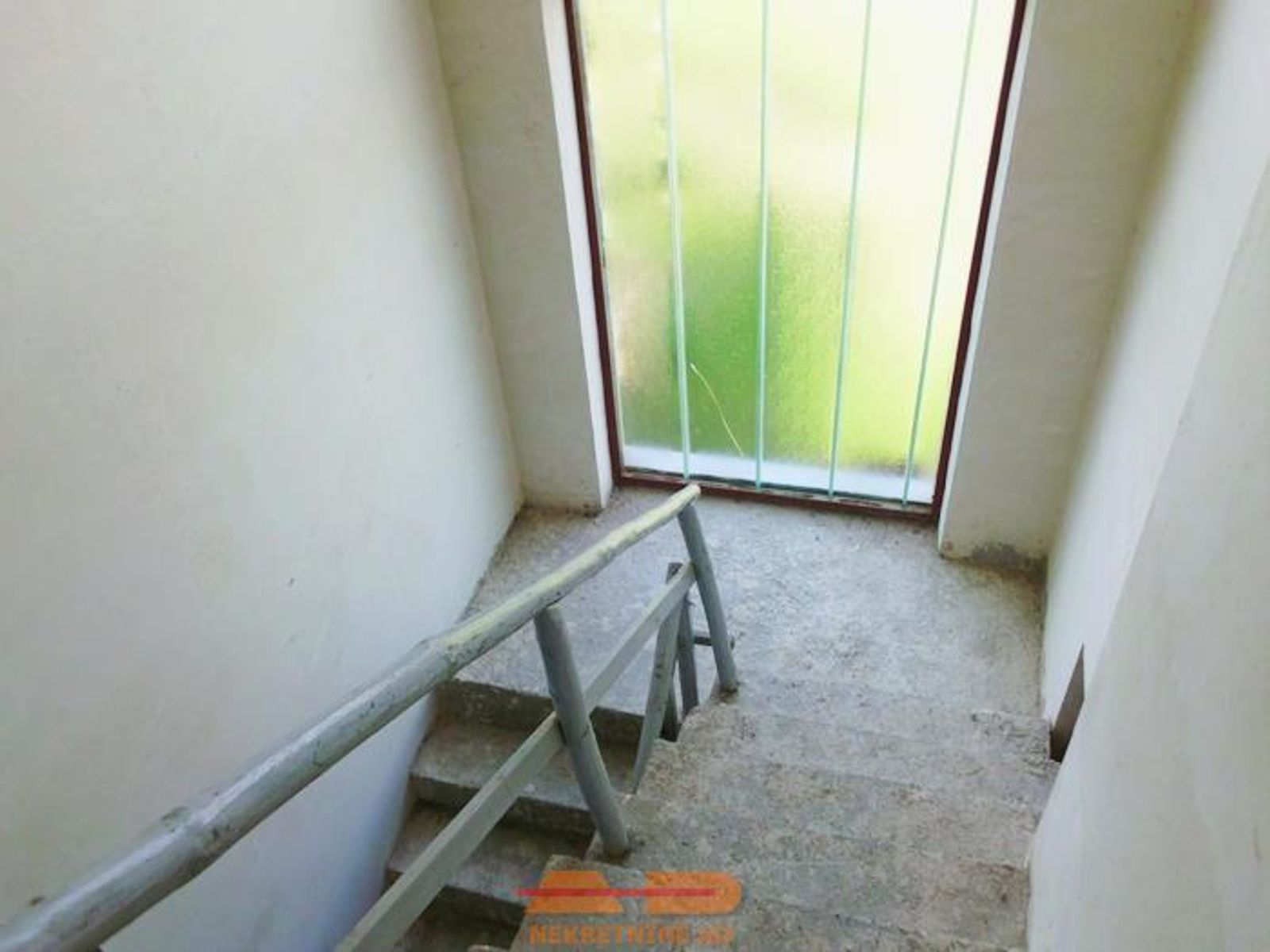 Masivna, visoki roh- bau, blizina centra! — fotografija 9