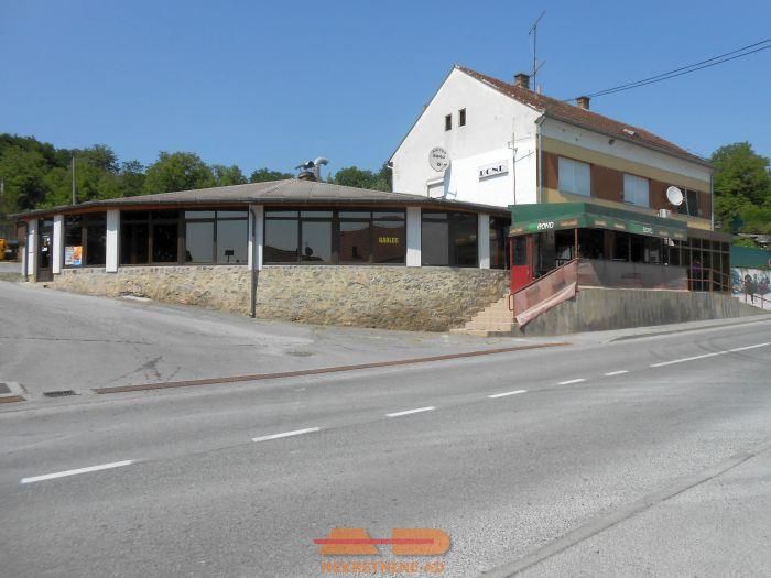 Uhodan, renoviran i opremljen bistro u Siraču!
