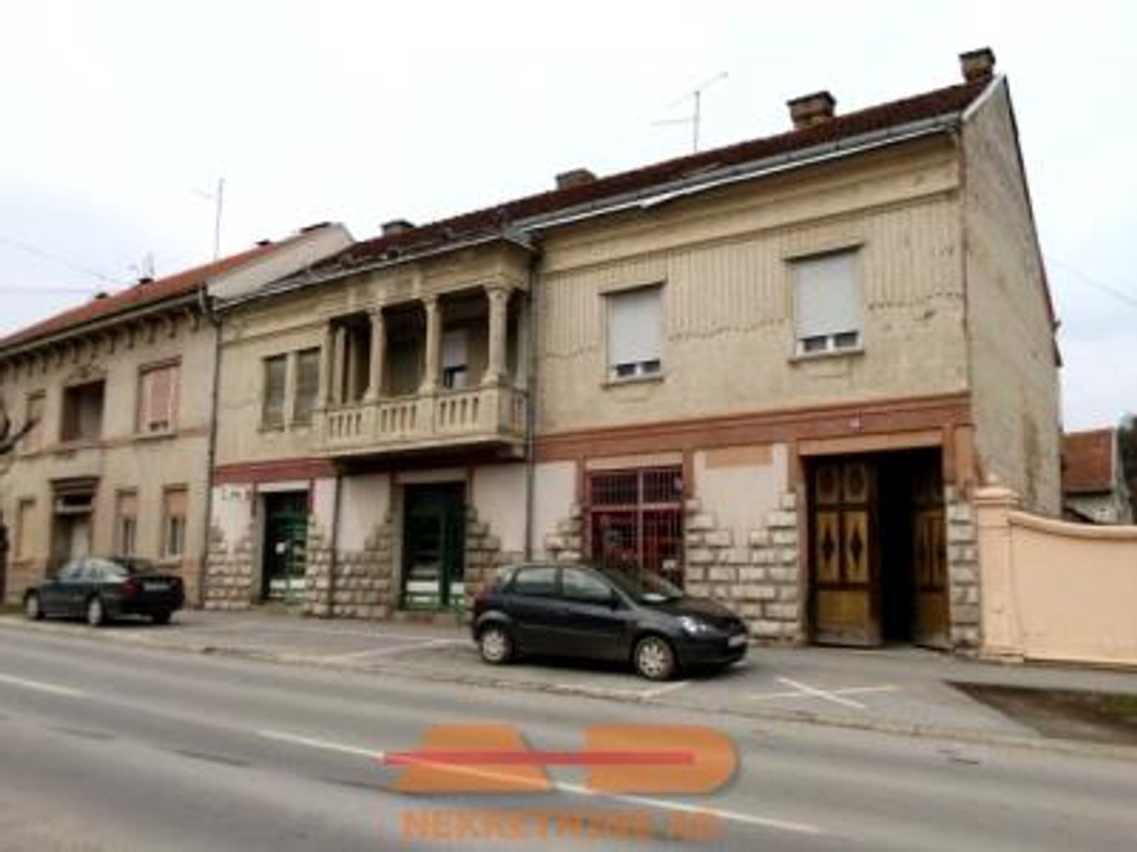 Stan u centru od 200 m2, Daruvar — fotografija 1