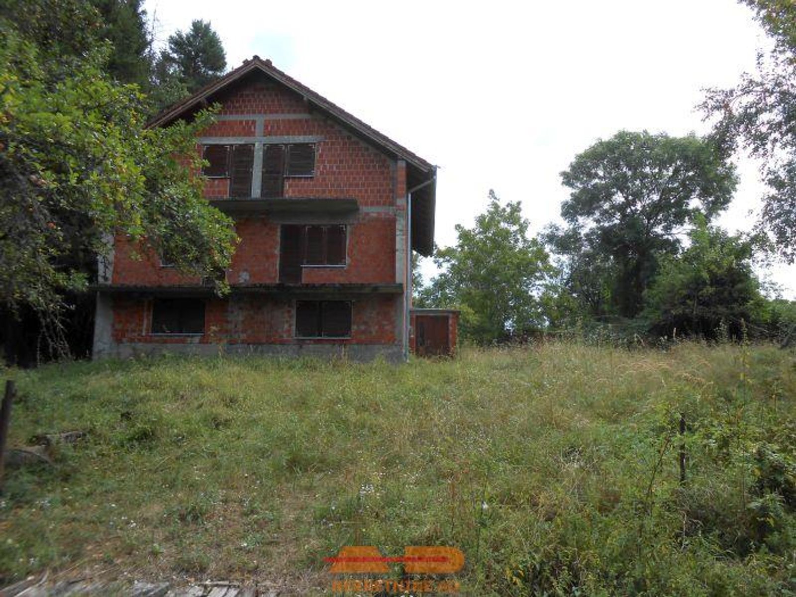 Masivna, u prirodi, parcela 9.423 m2, G. Borki! — fotografija 2