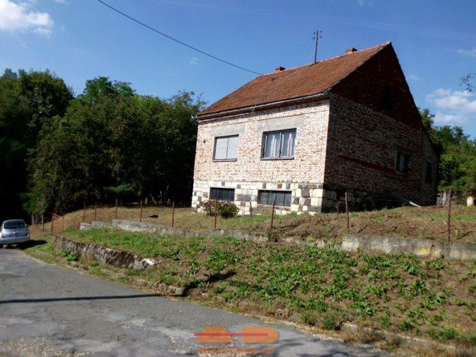 Kuća sa okućnicom u Pakranima! — fotografija 1