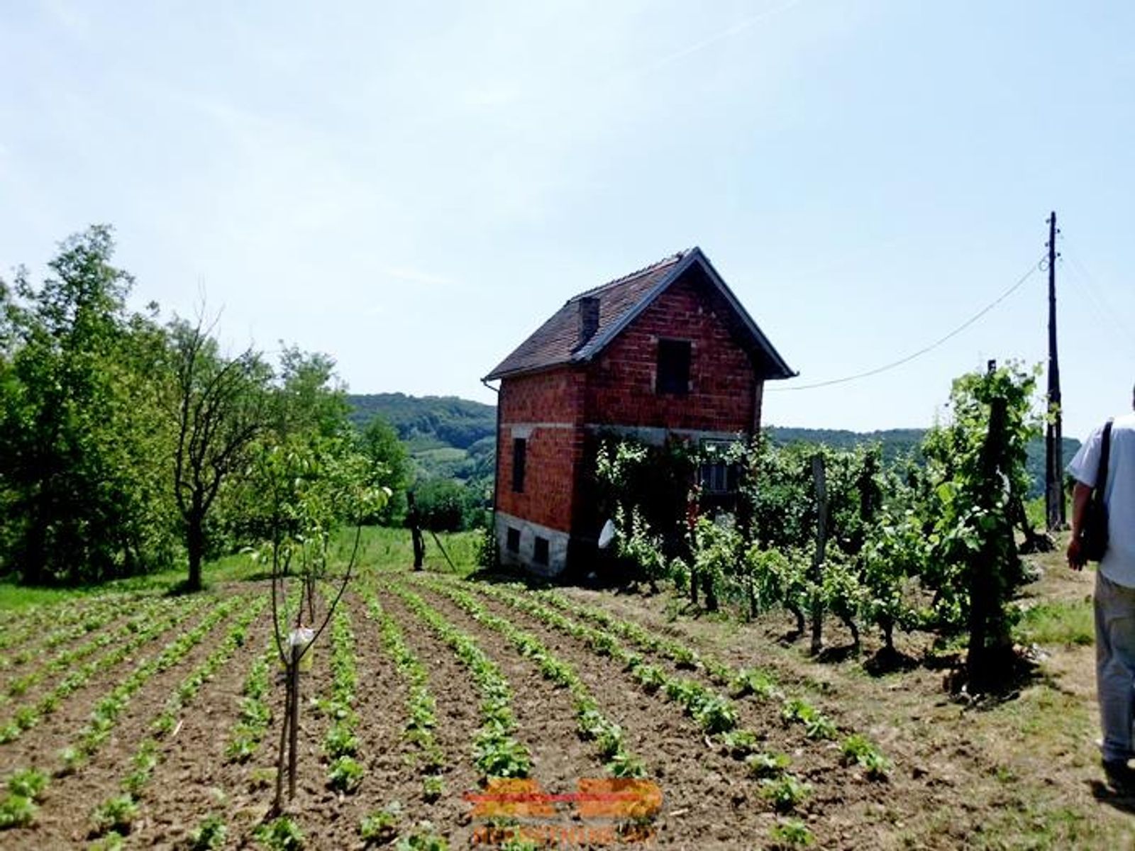 Klijet 25 m2 + oranica, Vrbovac — fotografija 1