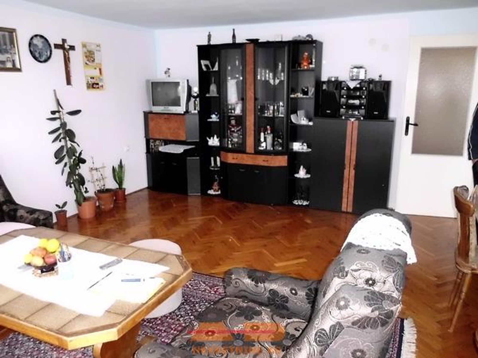Kuća u centru Grubišnog Polja, pored Škole! — fotografija 6