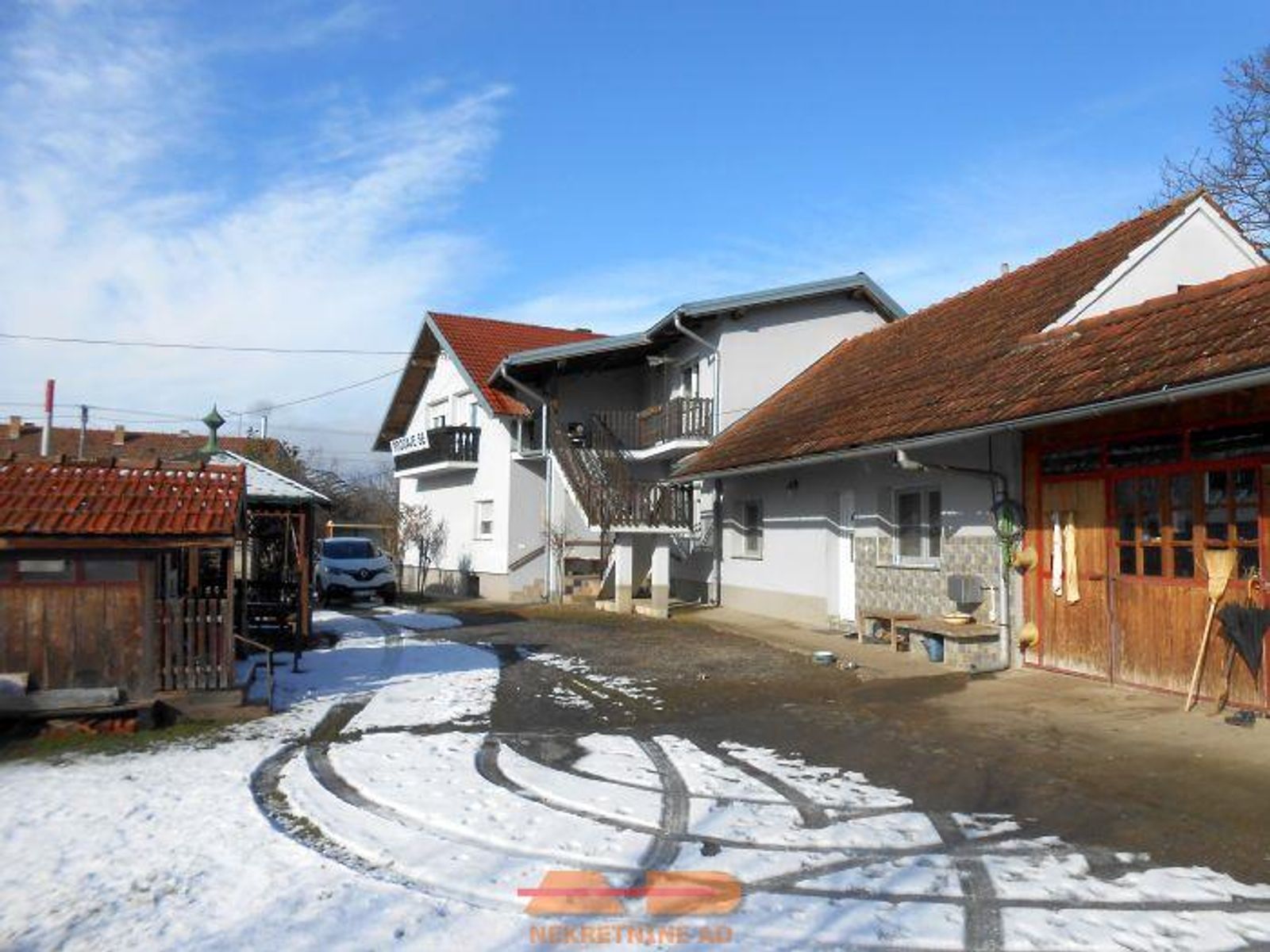 Renovirana kuća, dvorišni stan, garaže, okućnica! — fotografija 5
