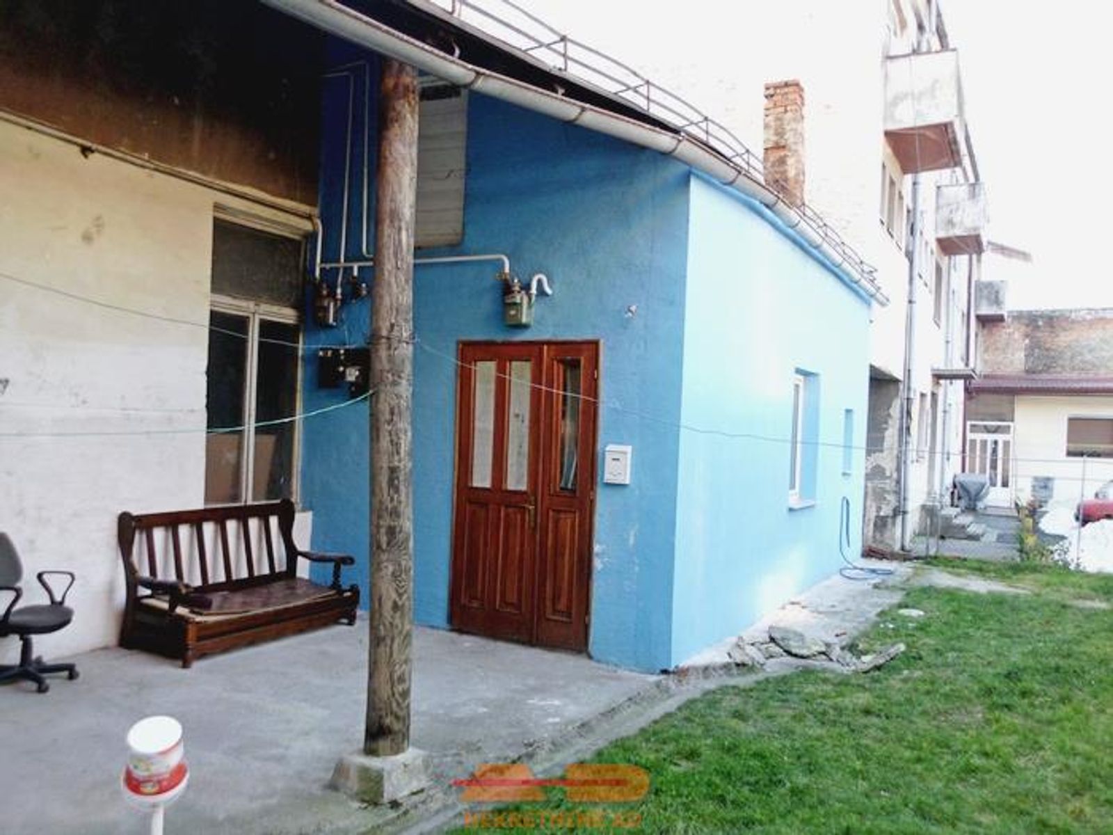 Useljiv stan na centru + započeta gradnja!
