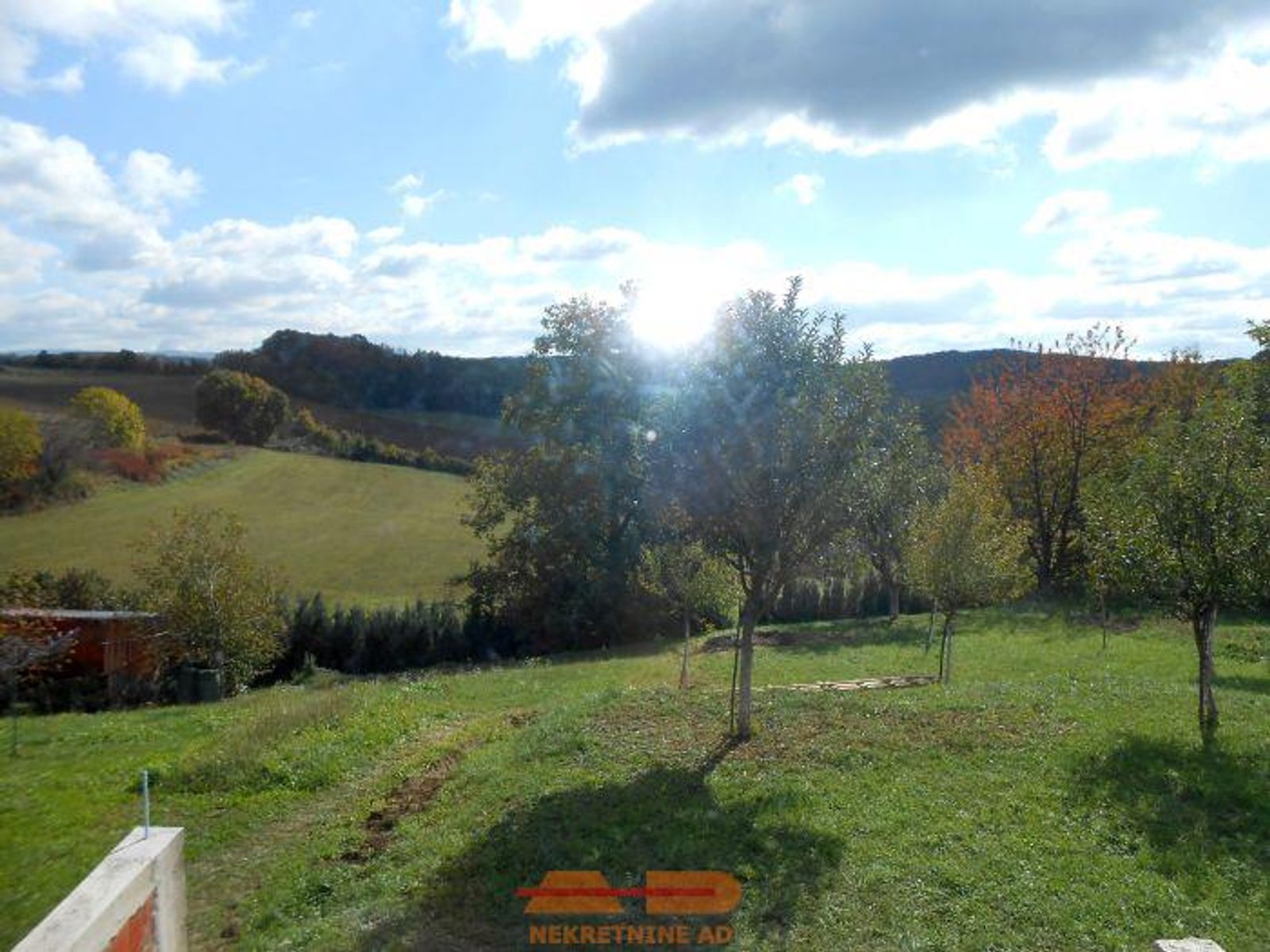Kuća sa dvorištem, 1.8 km od centra grada! — fotografija 15