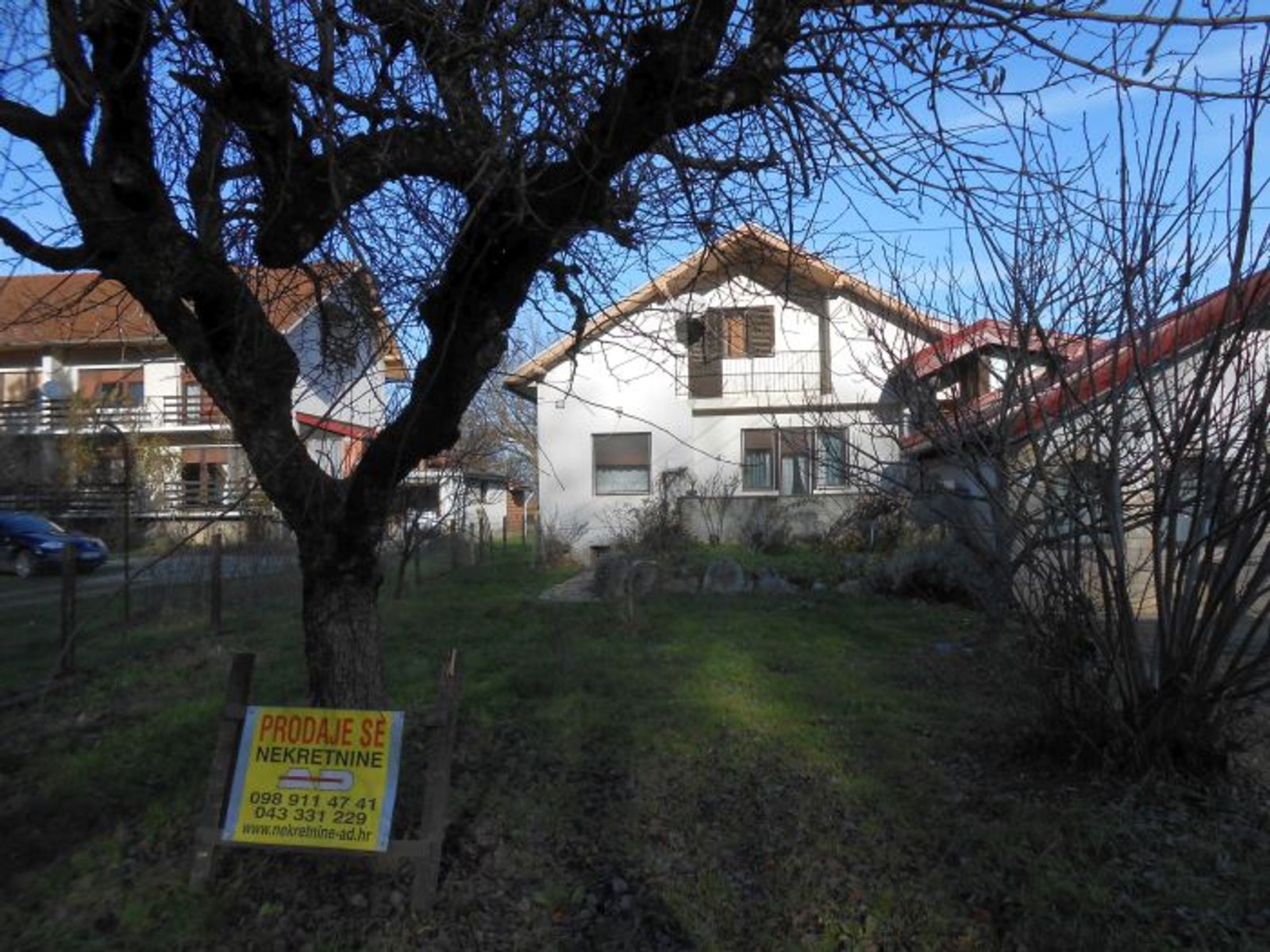 Kuća + dograđeni dio sa 2 stana, okućnica! — fotografija 3