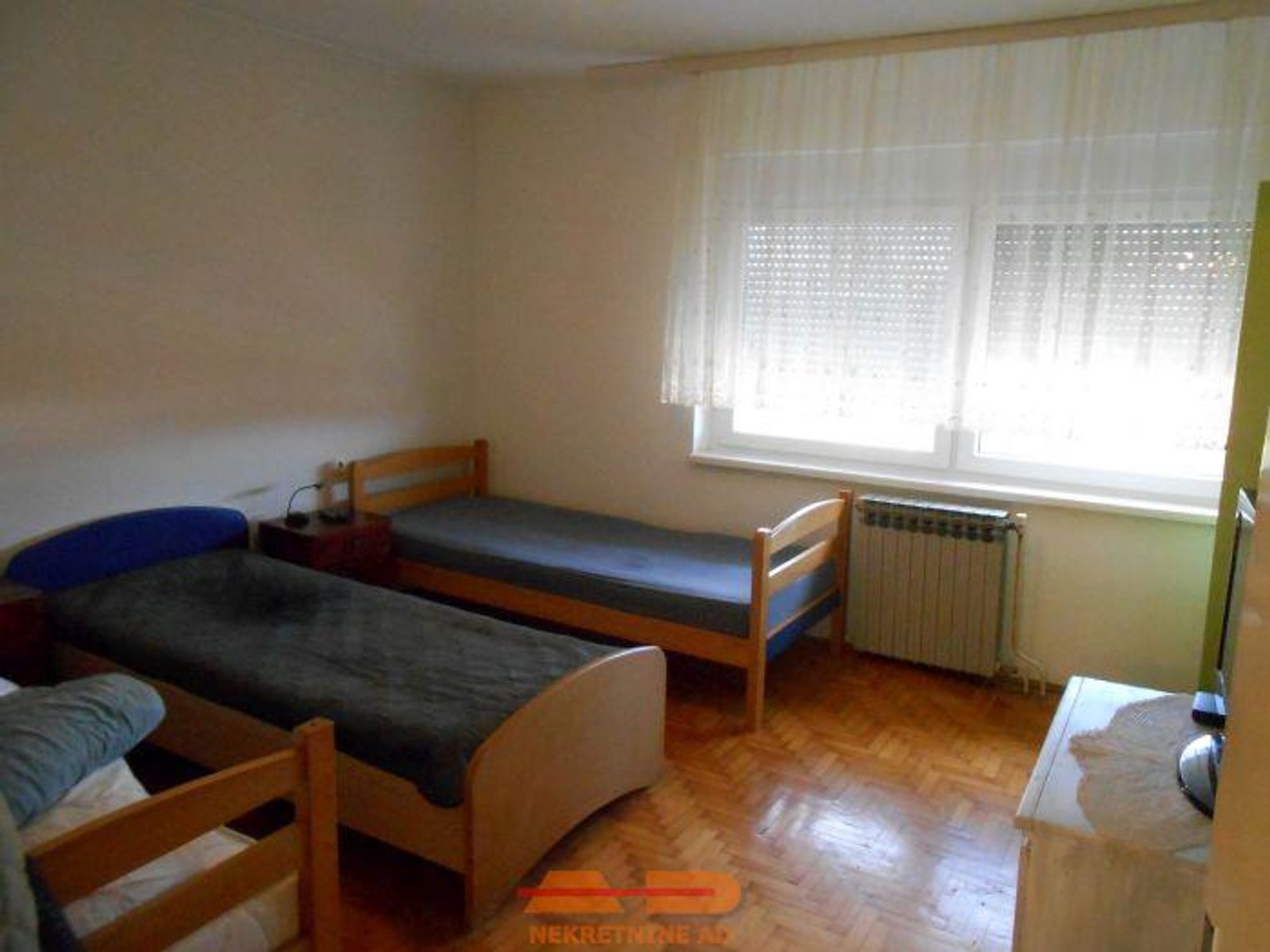 Renovirana, zgrade, parcela 2099 m2! — fotografija 26