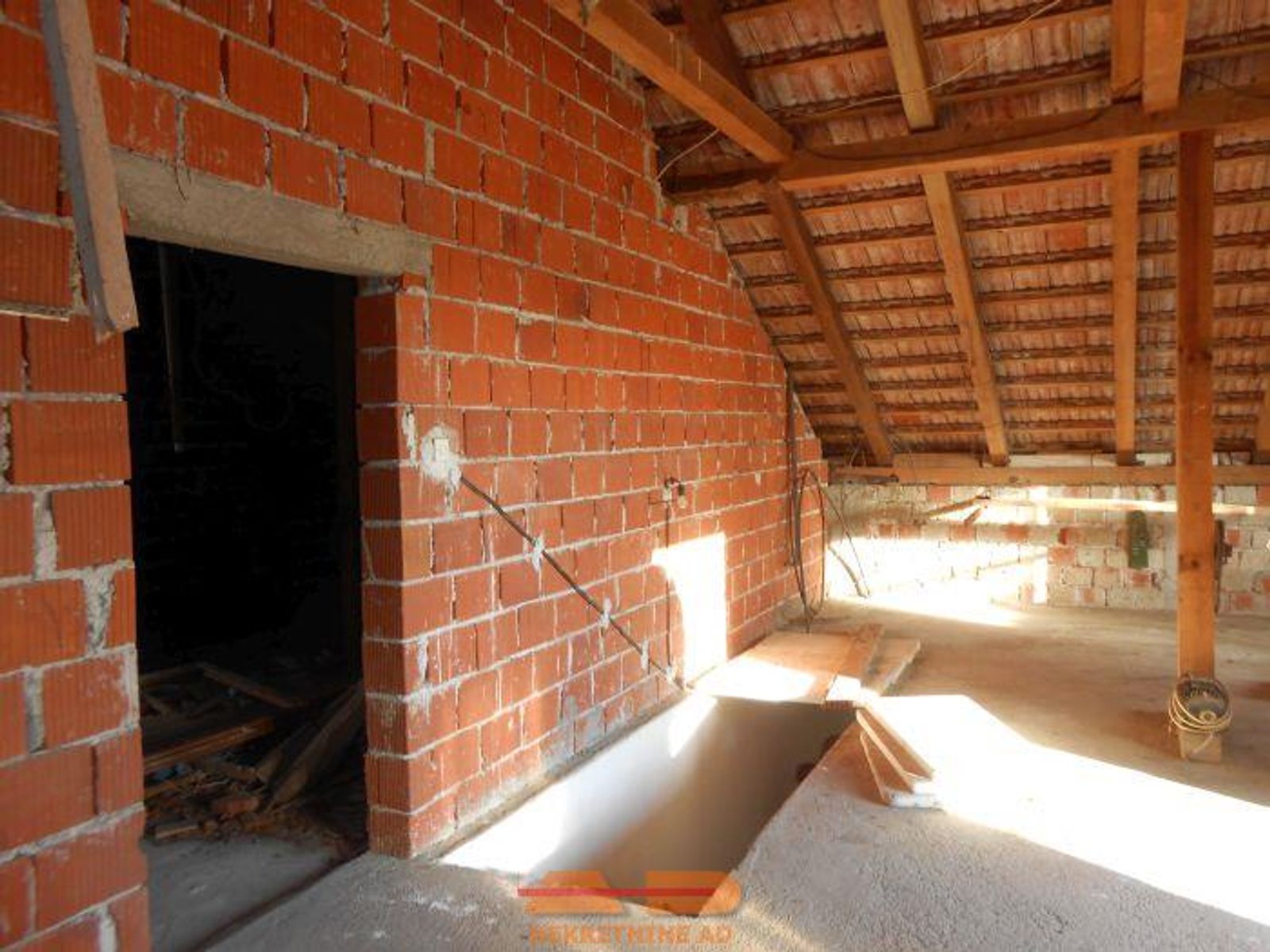Kuća, objekti, zemljište 4.4 Ha, Blagorodovac! — fotografija 23