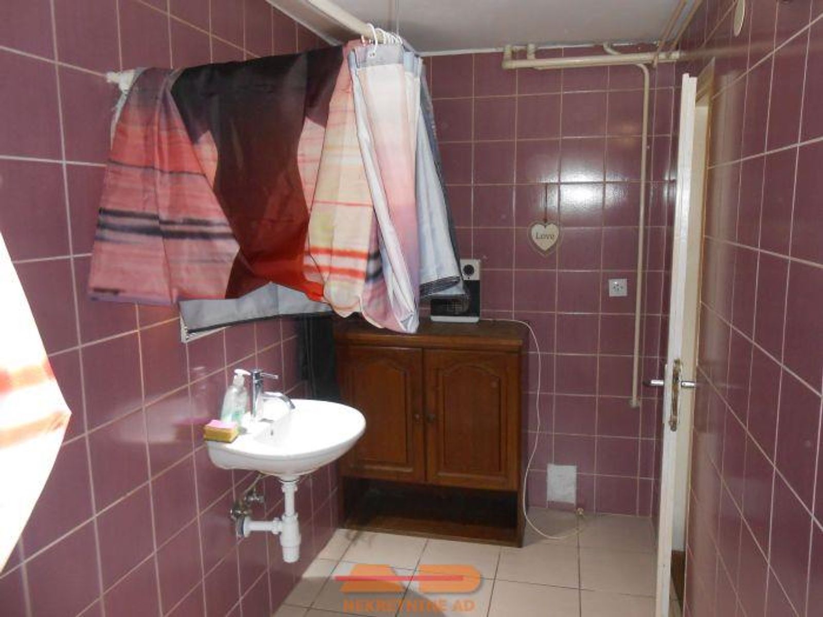 Renovirana, zgrade, parcela 2099 m2! — fotografija 19