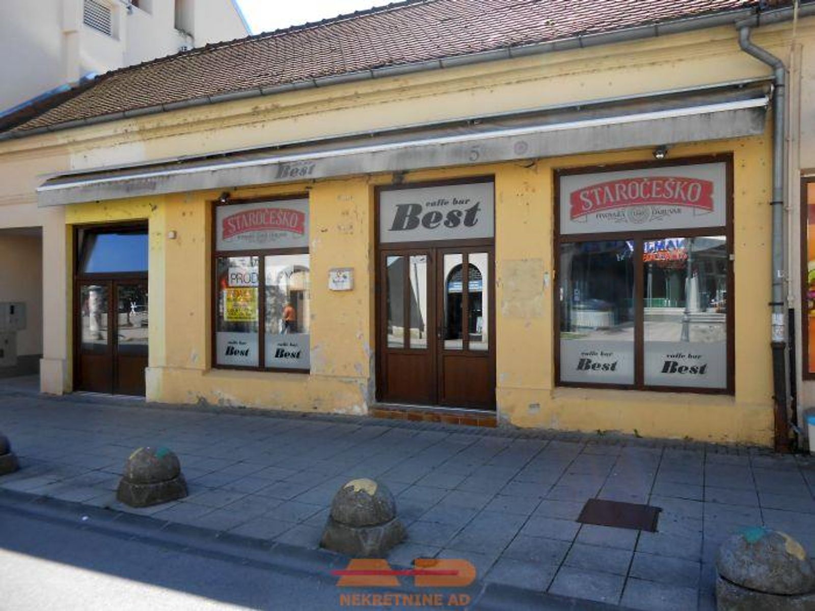 Poslovni prostor + mogućnost 2 stana, centar! — fotografija 1