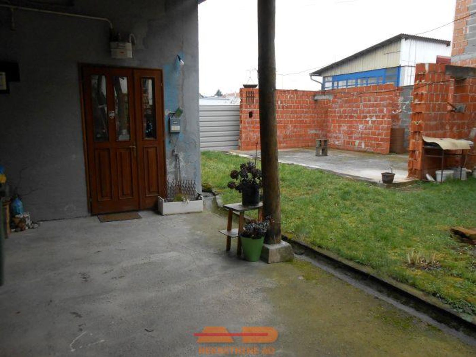 Useljiv stan na centru + započeta gradnja! — fotografija 2