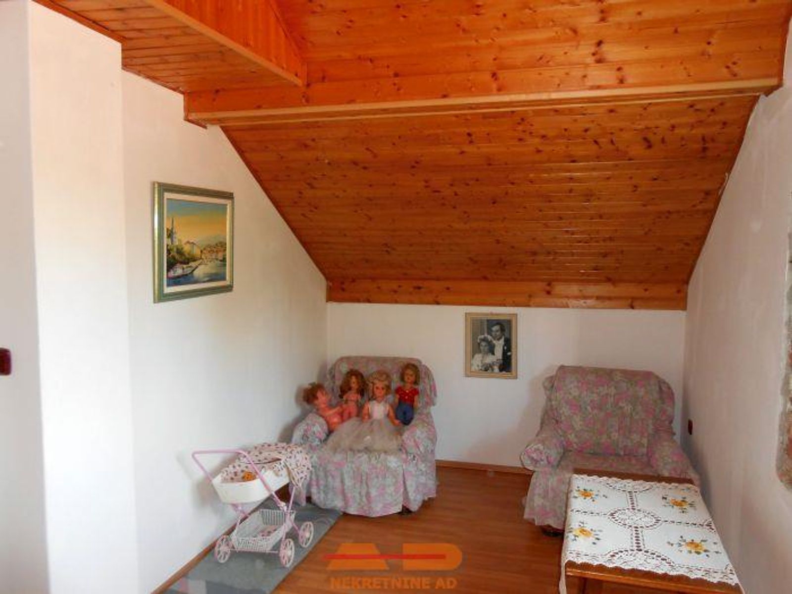 Useljiva kuća, garaža, parcela 4968 m2! — fotografija 23