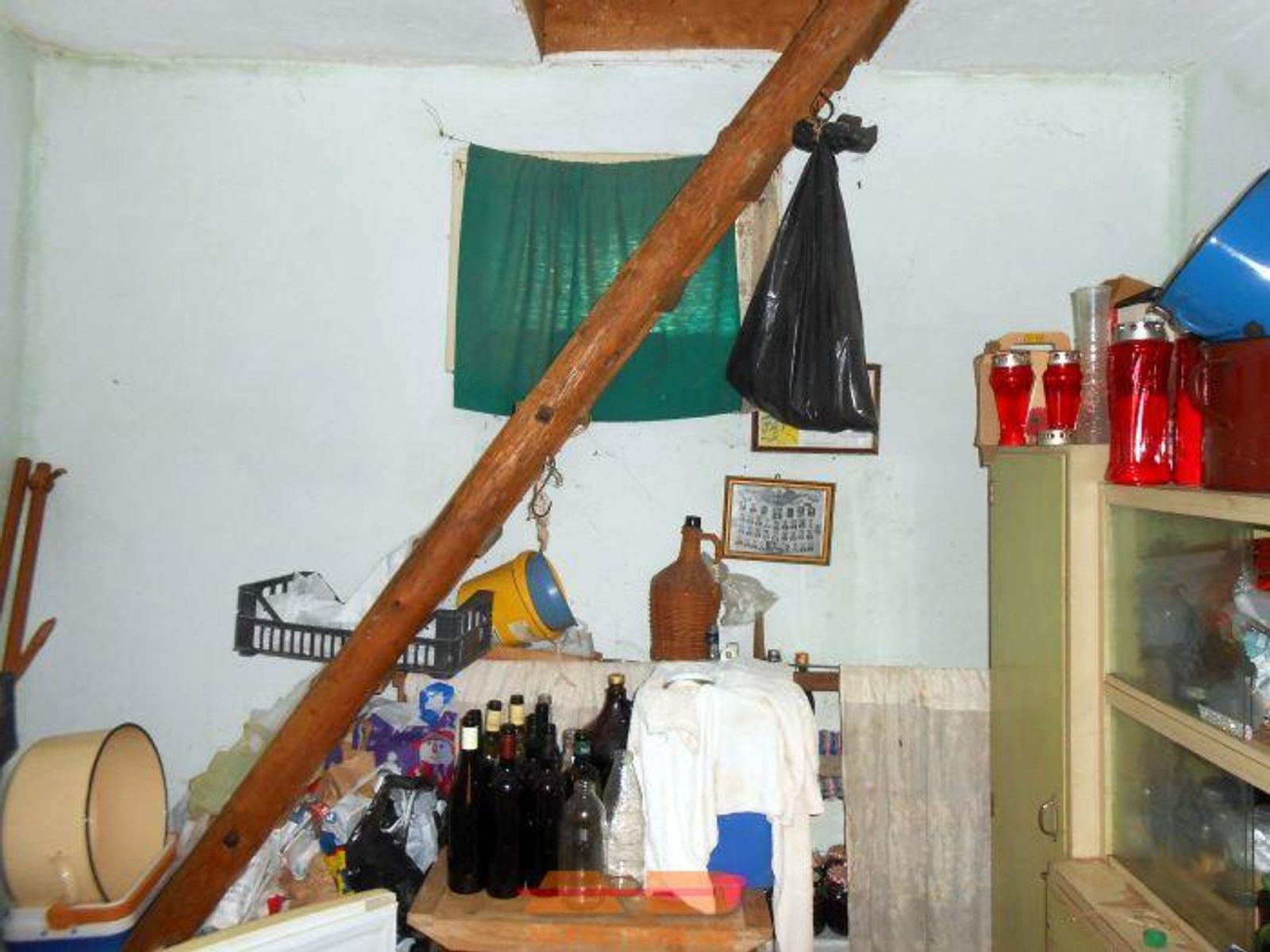 Kuća, pomoćne zgrade, okućnica, Prekopakra! — fotografija 15