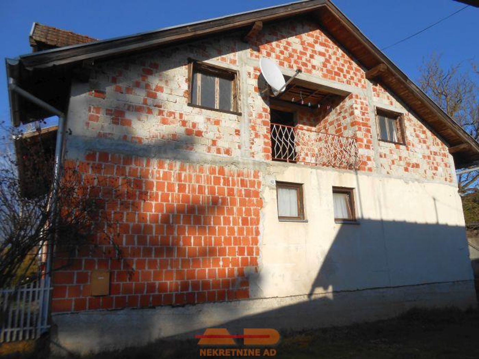 Kuća, objekti, zemljište 4.4 Ha, Blagorodovac! — fotografija 6