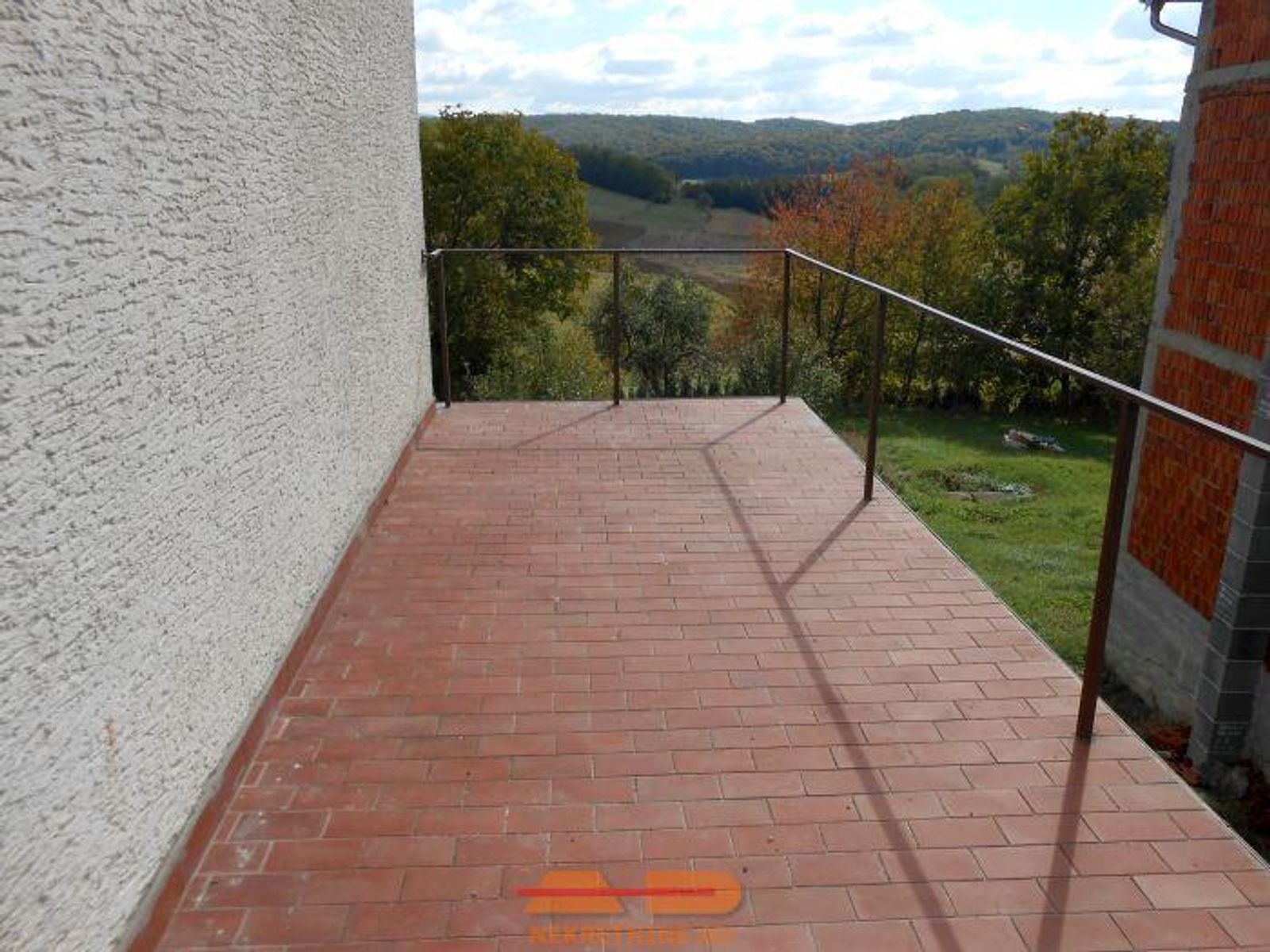 Kuća sa dvorištem, 1.8 km od centra grada! — fotografija 25