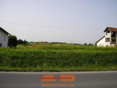 Industrijsko-stambena zona, 5.710 m2