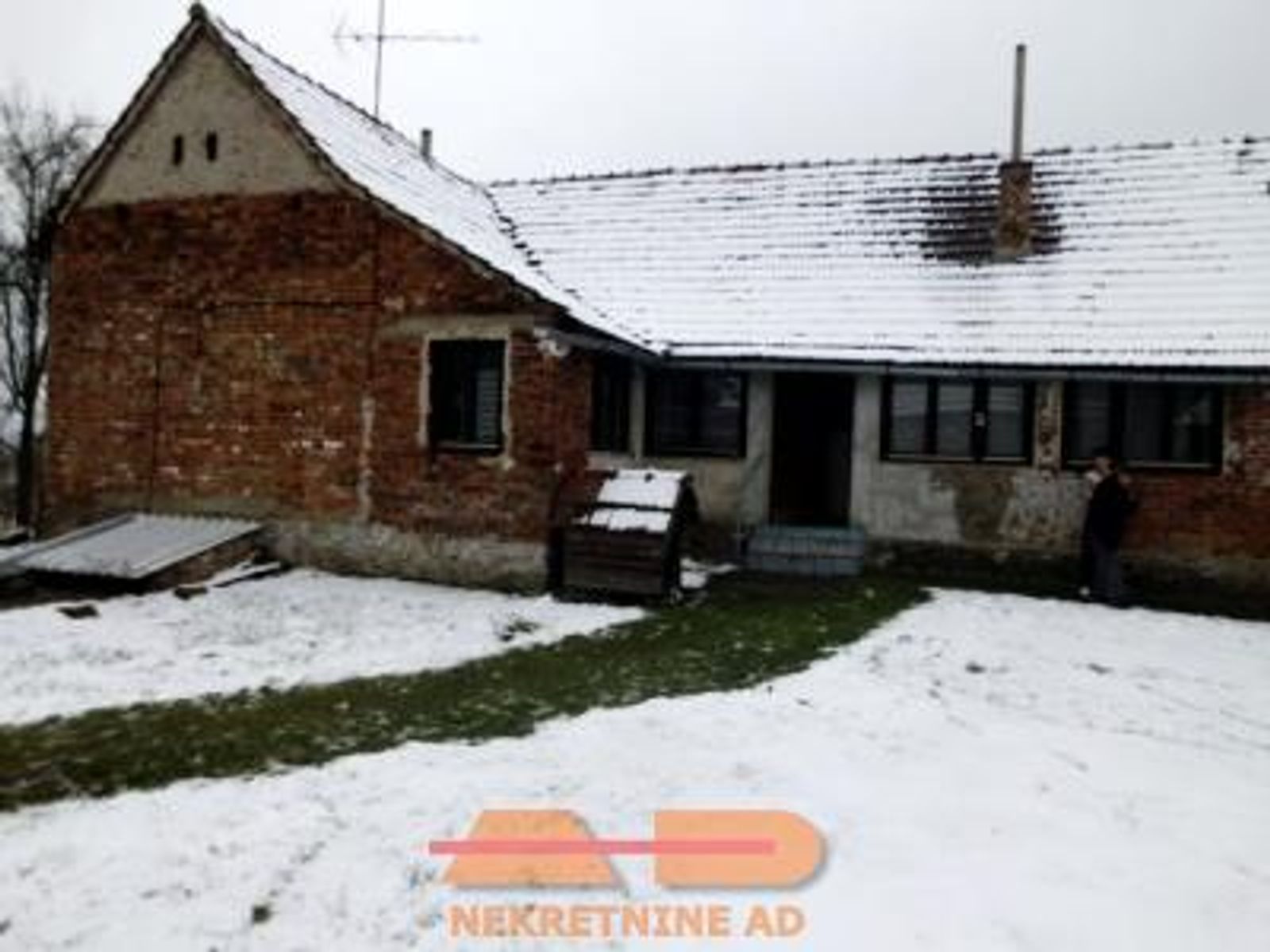 Stara kuća + pom. zgrade, Maslenjača — fotografija 8