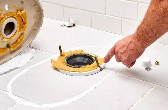 Toilet flange