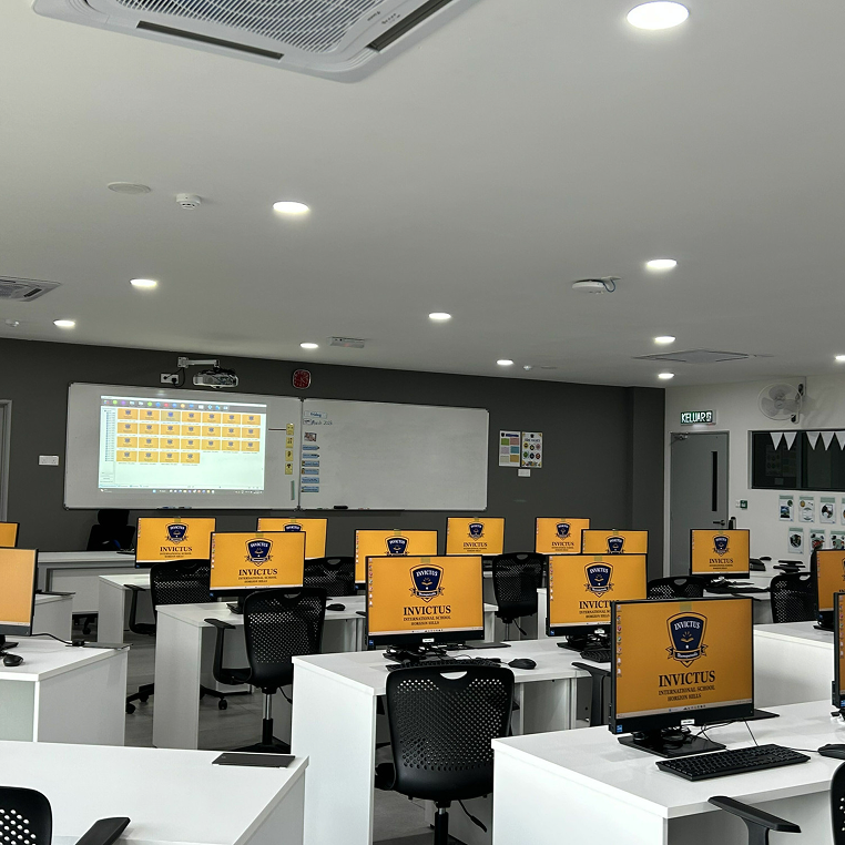 State-of-the-art computer lab equipped with modern desktops at Horizon Hills Invictus International School Malaysia.
