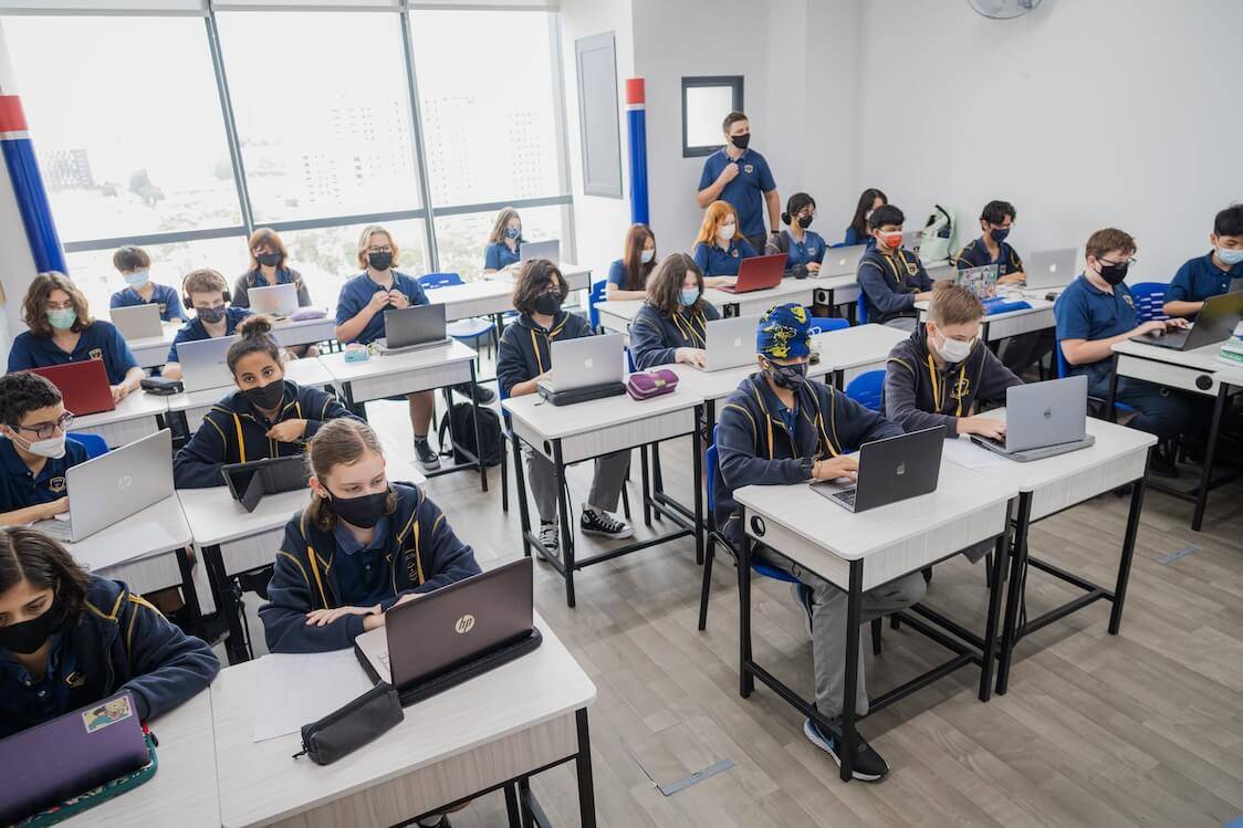How Technology Enhances Learning in International Schools