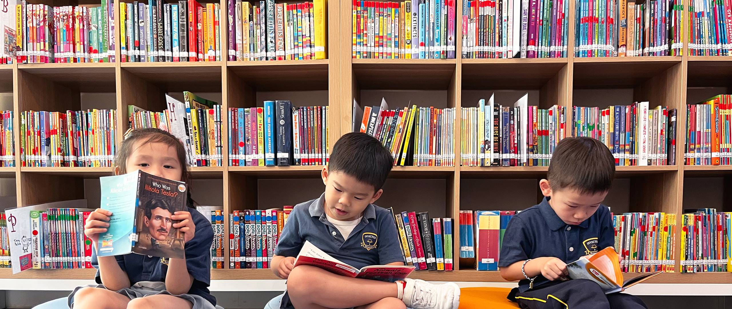 Kindergarten students reading