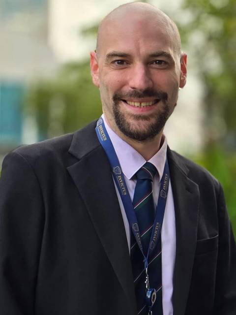 Mr. Alasdair Mac Arthur