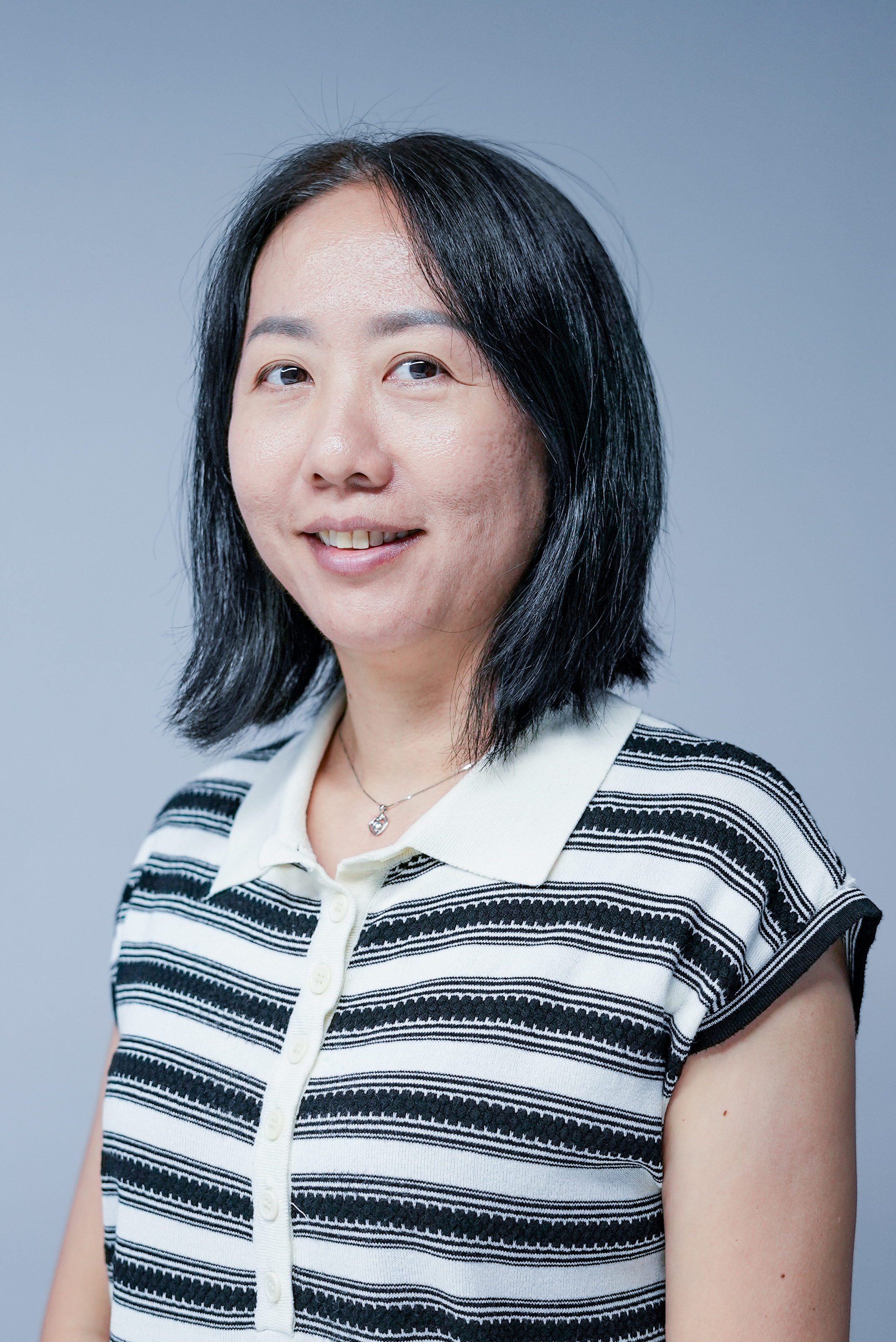 Ms Lee