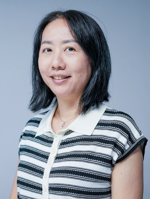 Ms Lee